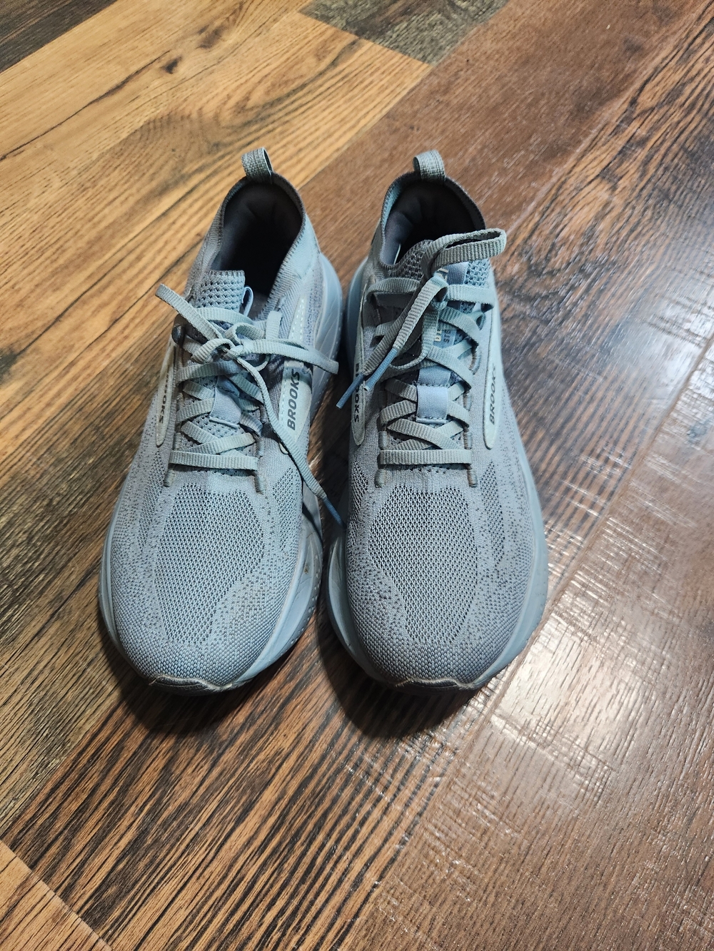 Womens Broks Glycerin Size 10